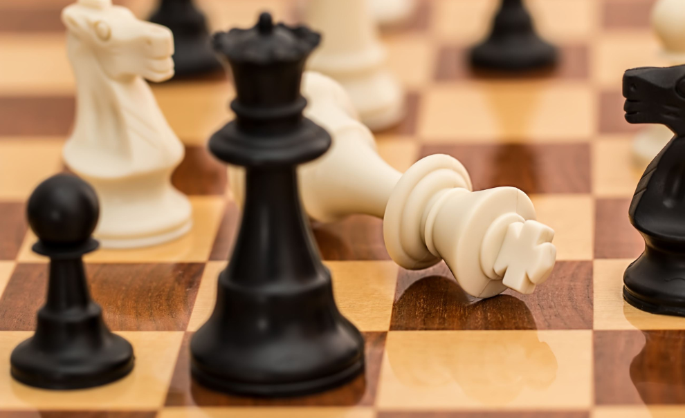 image of chess pieces